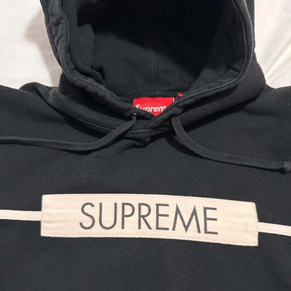 Supreme authentic hoodie size medium